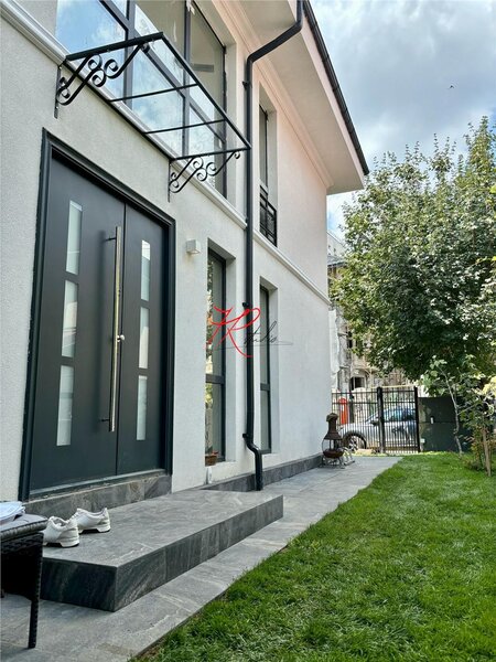 Polona, vanzare vila noua